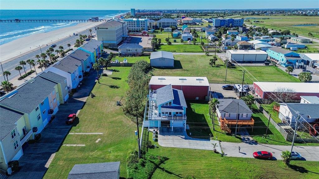 House in Galveston, Texas, United States 2 - 17210539