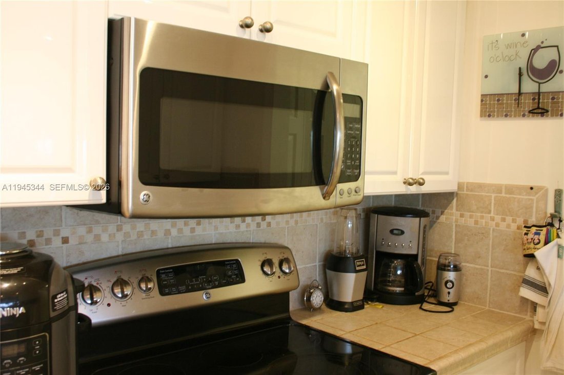 Condo in Key Largo, Florida, United States 2 - 17203067