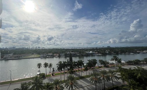 Condo in Miami Beach, Florida, United States 1