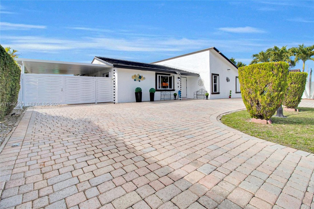 House in Miami, Florida, United States 2 - 17203003