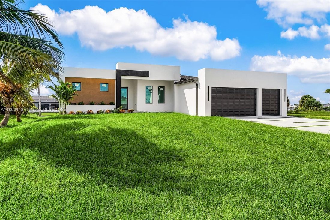 House in Cape Coral, Florida, United States 2 - 17205505