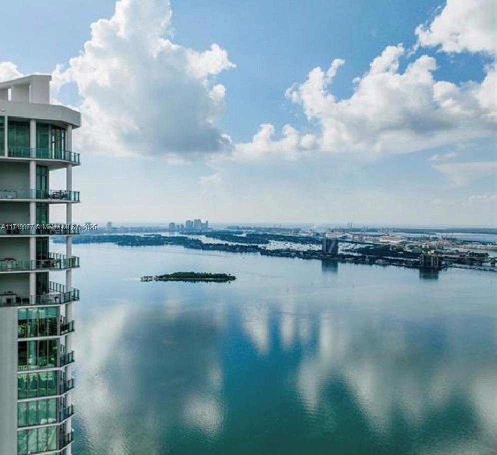 Condo in Miami, Florida, United States 2 - 17202578