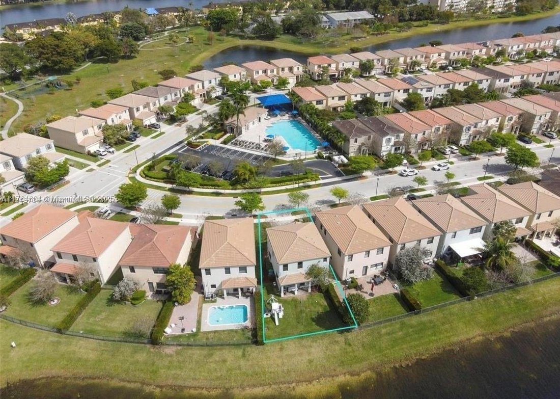 House in North Miami Beach, Florida, United States 5 - 17202545