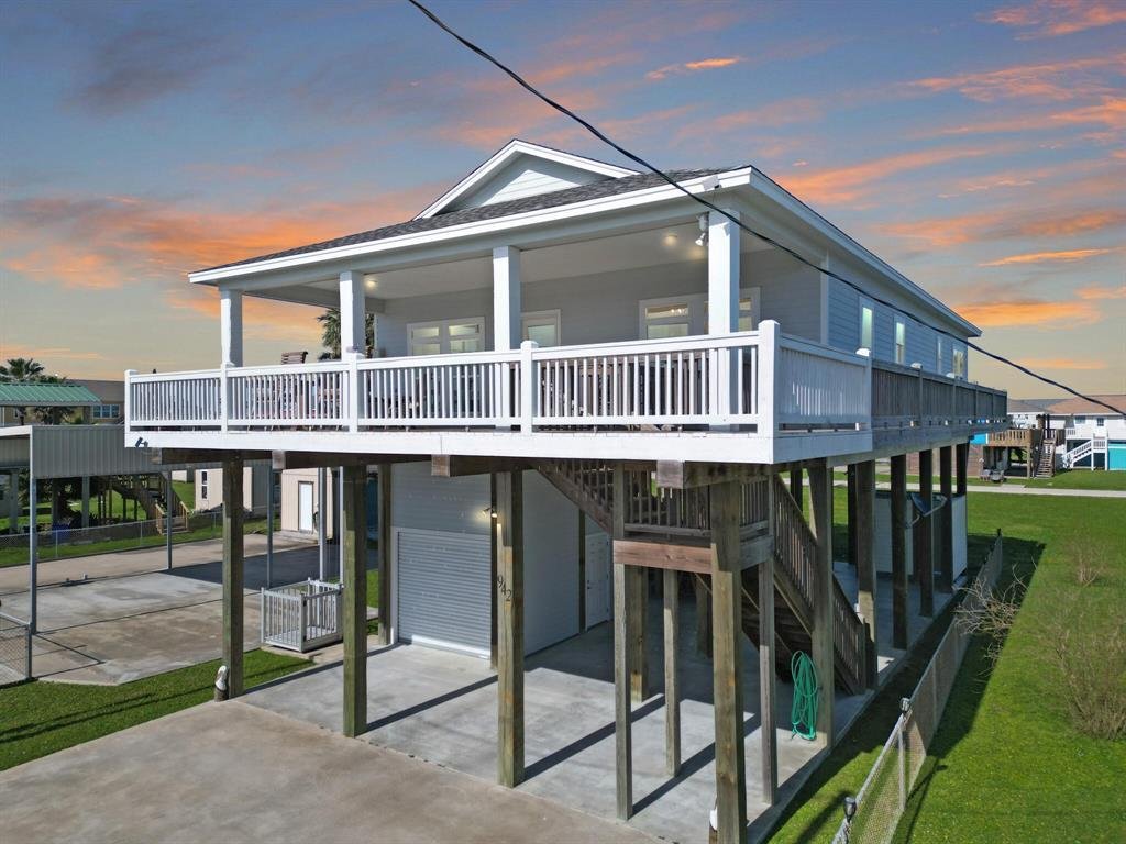 House in Bolivar Peninsula, Texas, United States 1 - 17209662