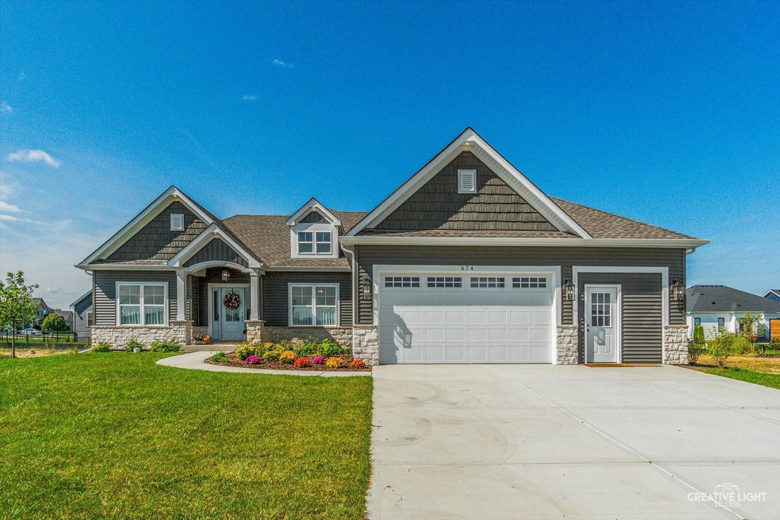House in Bolingbrook, Illinois, United States 1 - 17203921