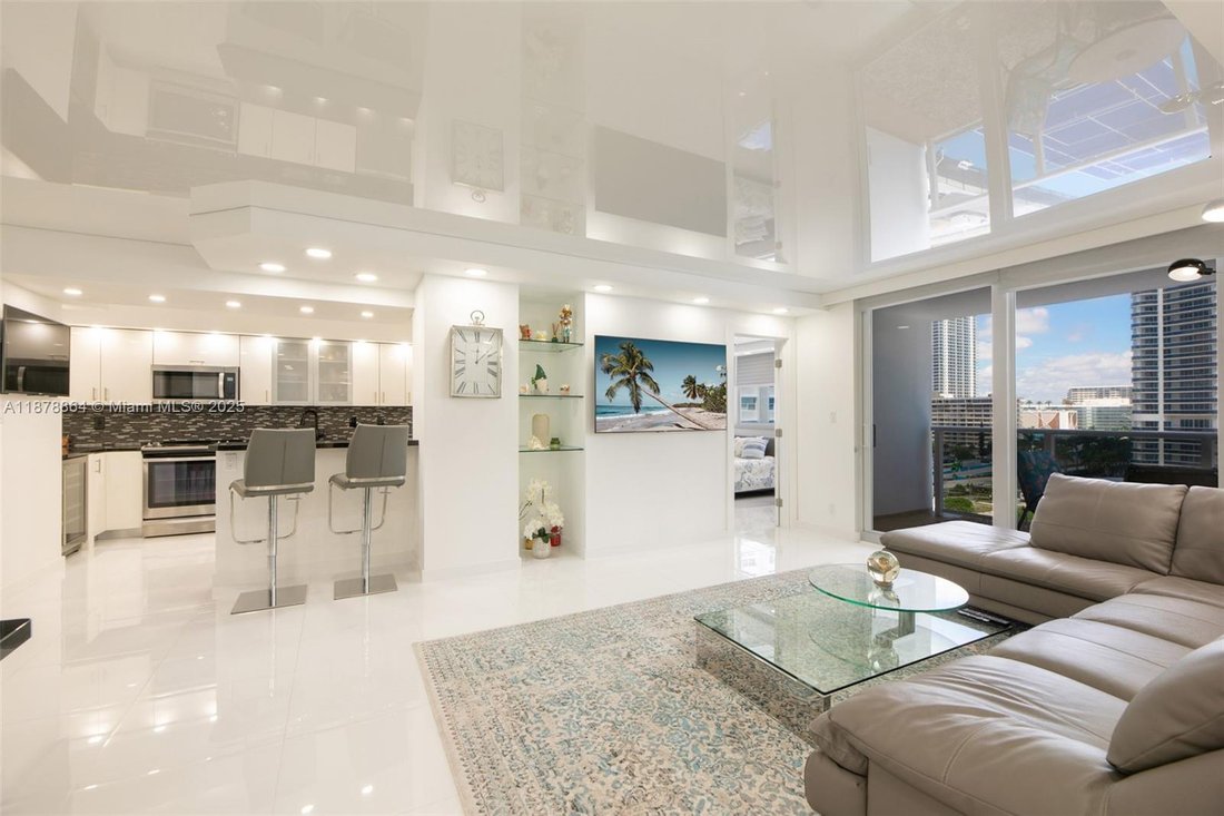Condo in Hallandale Beach, Florida, United States 4 - 17202408