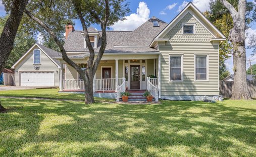 House in Bellville, Texas, United States 1