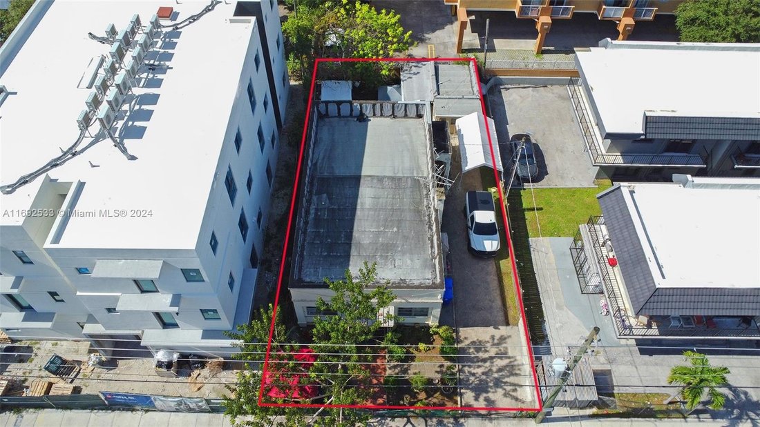 House in Miami, Florida, United States 1 - 17205503