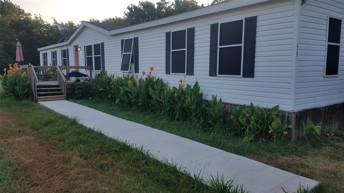House in Smithville, Texas, United States 1 - 17208209