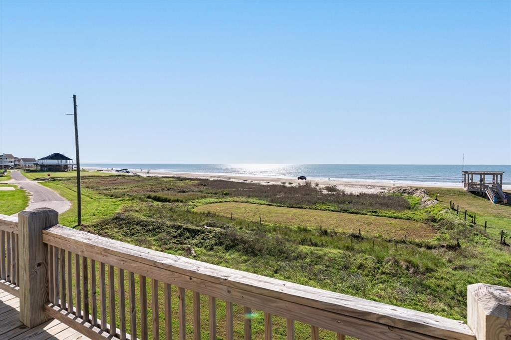 House in Bolivar Peninsula, Texas, United States 3 - 17209376