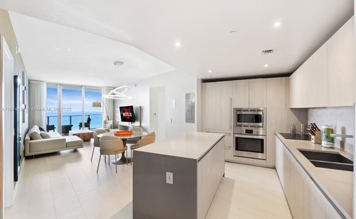 Condo in Hollywood, Florida, United States 1