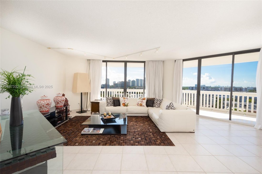 Condo in Golden Beach, Florida, United States 2 - 17202065