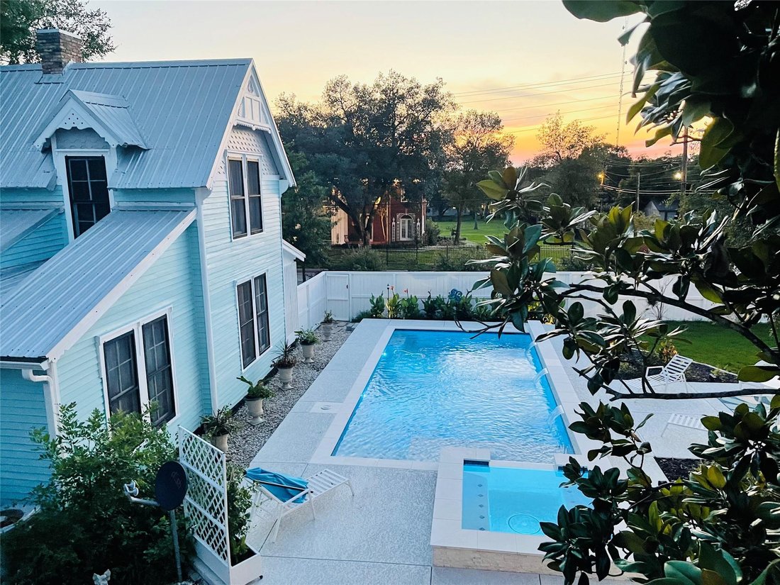 House in Bellville, Texas, United States 1 - 17210641