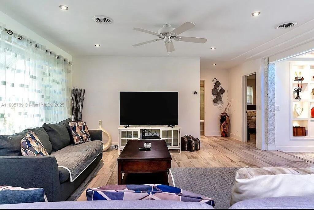 House in Oakland Park, Florida, United States 4 - 17205626