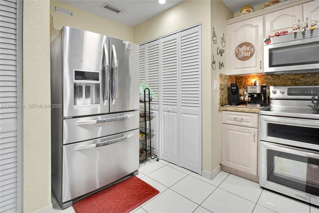 House in Miami, Florida, United States 3 - 17203003