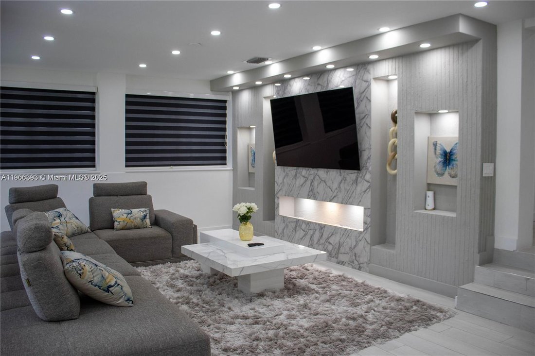House in Miami, Florida, United States 2 - 17203257
