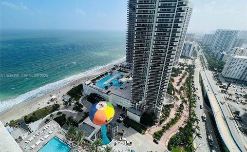 Condo in Hallandale Beach, Florida, United States 1