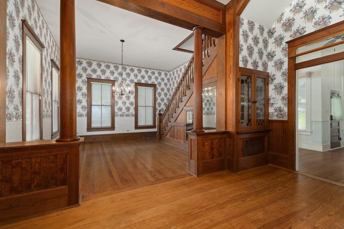 House in Brenham, Texas, United States 5 - 17209373