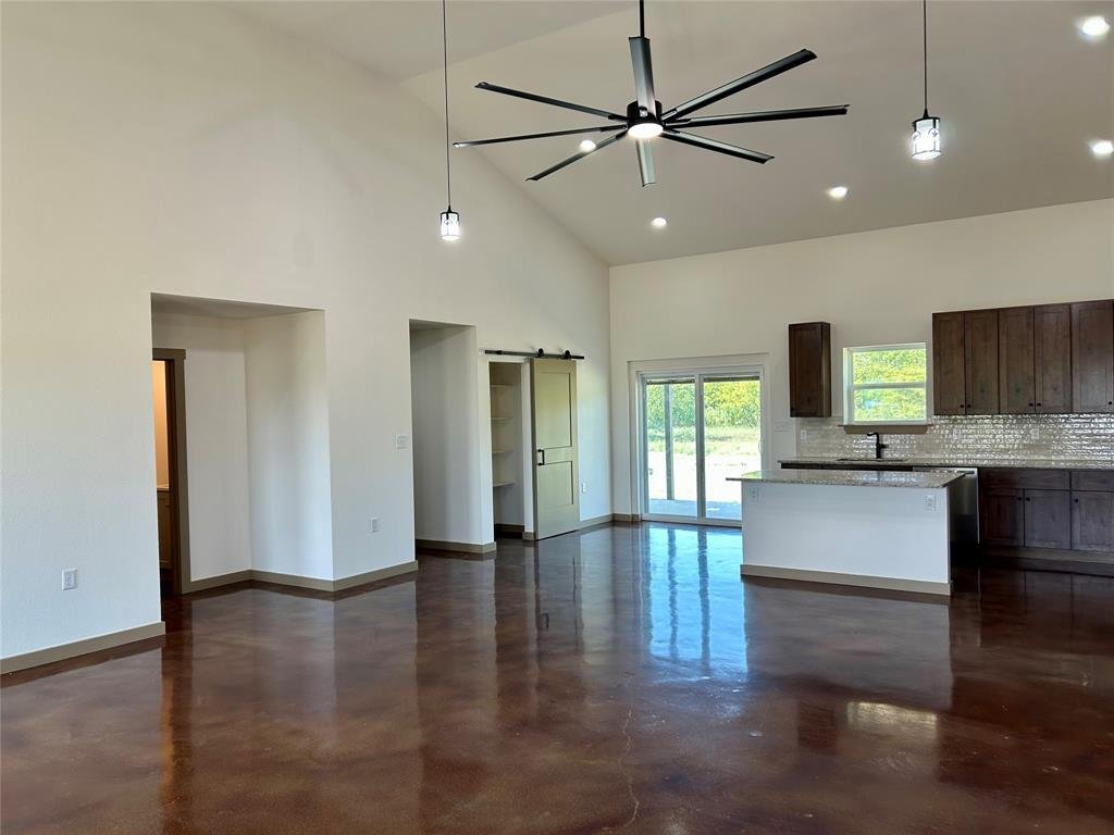 House in Blum, Texas, United States 4 - 17215886