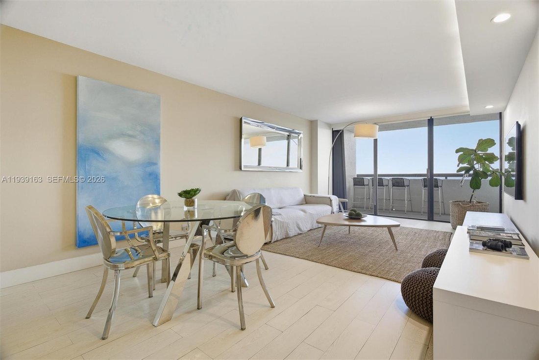Condo in Miami Beach, Florida, United States 3 - 17202806