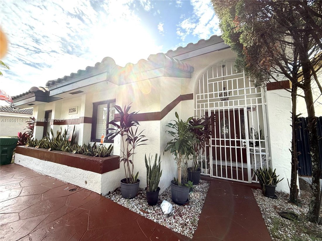 House in Miami, Florida, United States 1 - 17203306