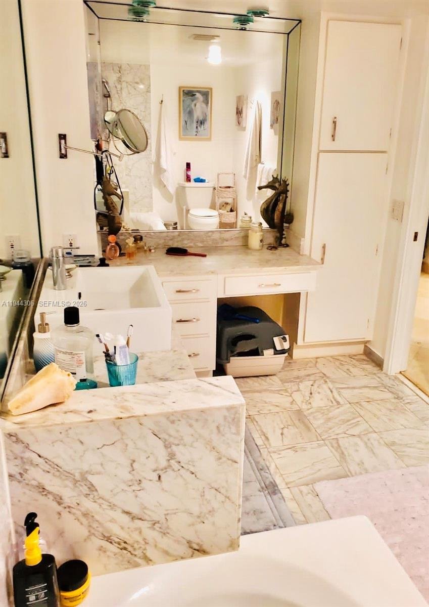 Condo in Wilton Manors, Florida, United States 3 - 17203296