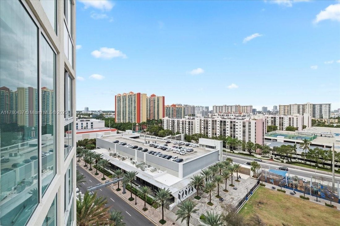 Condo in Sunny Isles Beach, Florida, United States 4 - 17205363