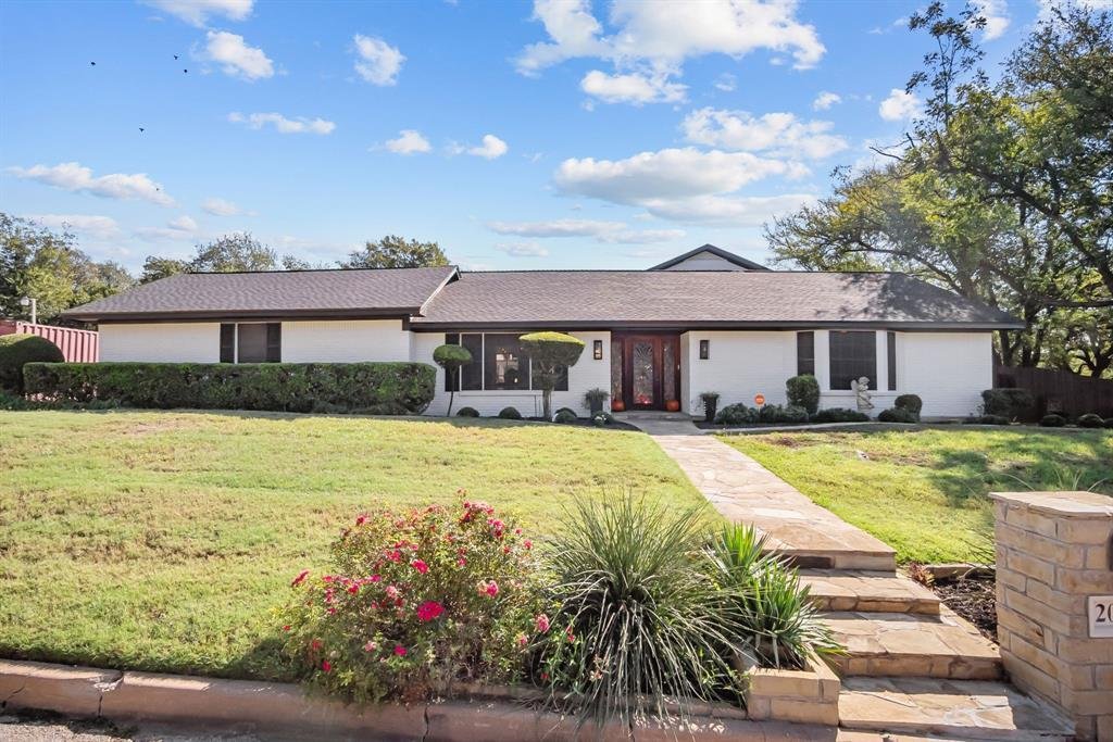 House in Mineral Wells, Texas, United States 1 - 17215609