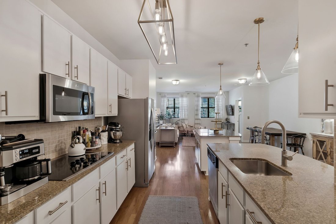 Condo in Nashville, Tennessee, United States 2 - 17199698