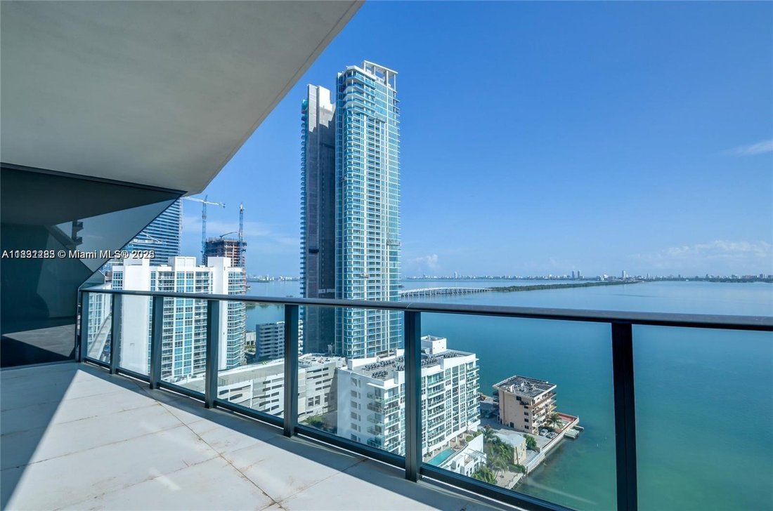Condo in Miami, Florida, United States 2 - 17205435