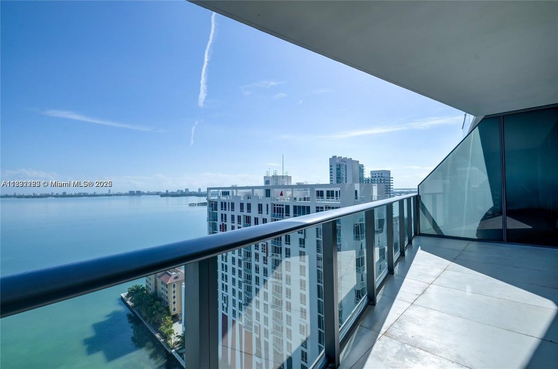 Condo in Miami, Florida, United States 1 - 17205435