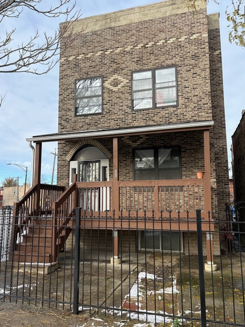 Chicago, Illinois, United States 1 - 17206487