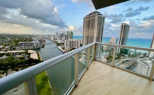 Condo in Hallandale Beach, Florida, United States 1