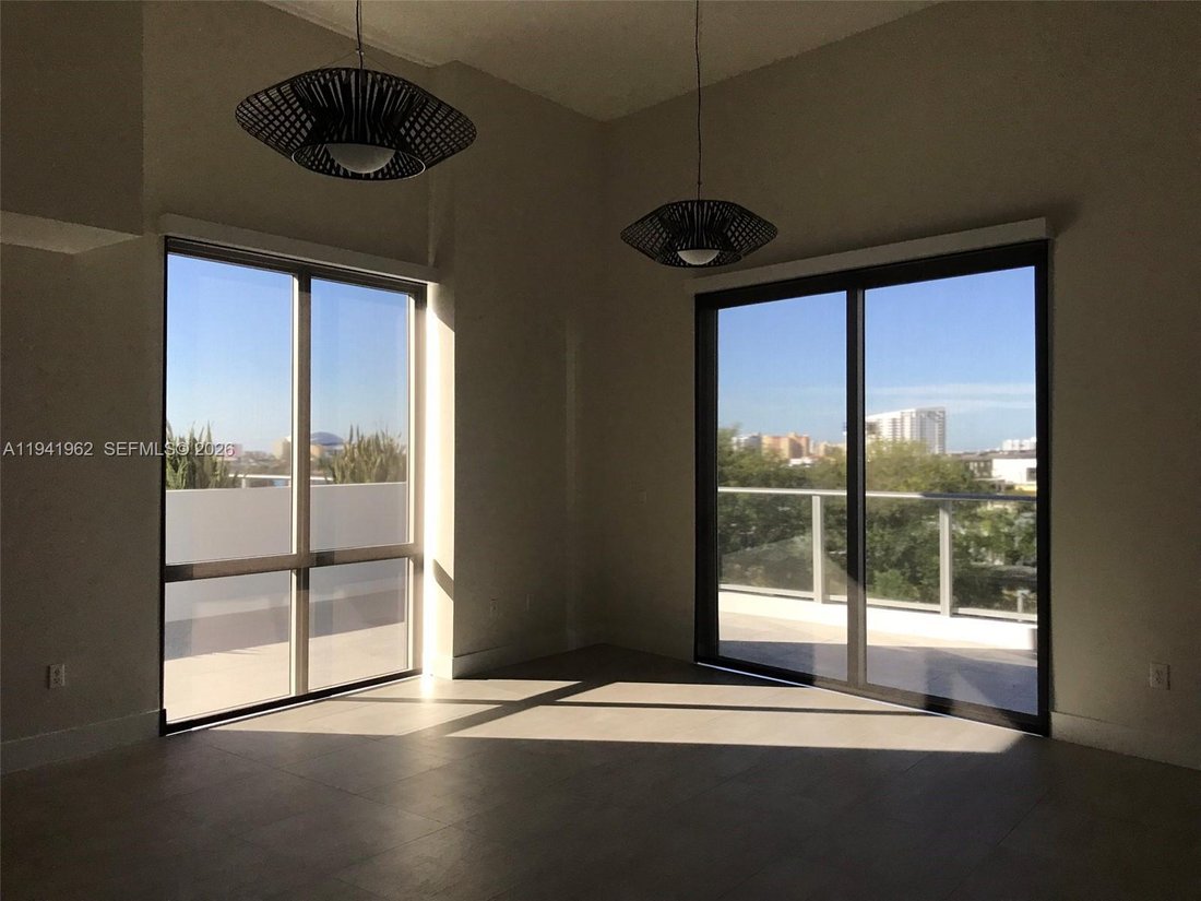 Condo in Miami, Florida, United States 1 - 17204984