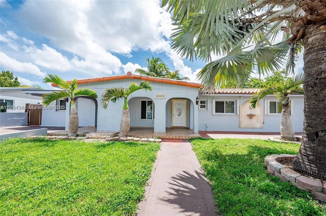 House in Miami, Florida, United States 1 - 17206114