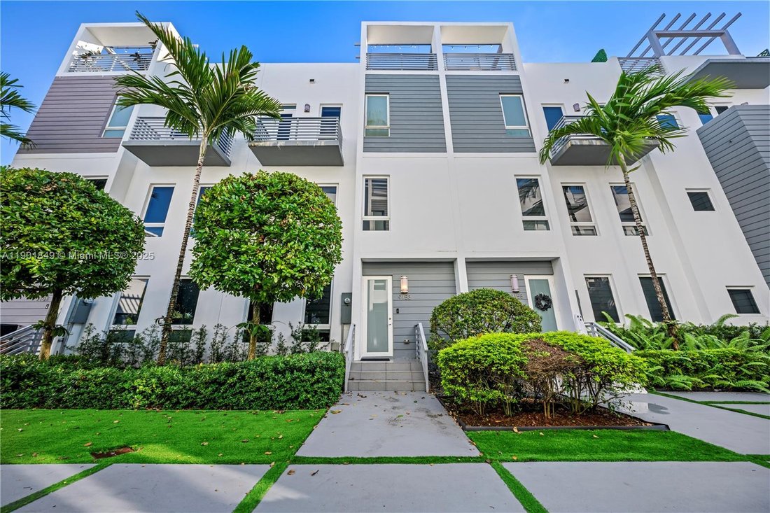Townhouse in Doral, Florida, United States 1 - 17205412