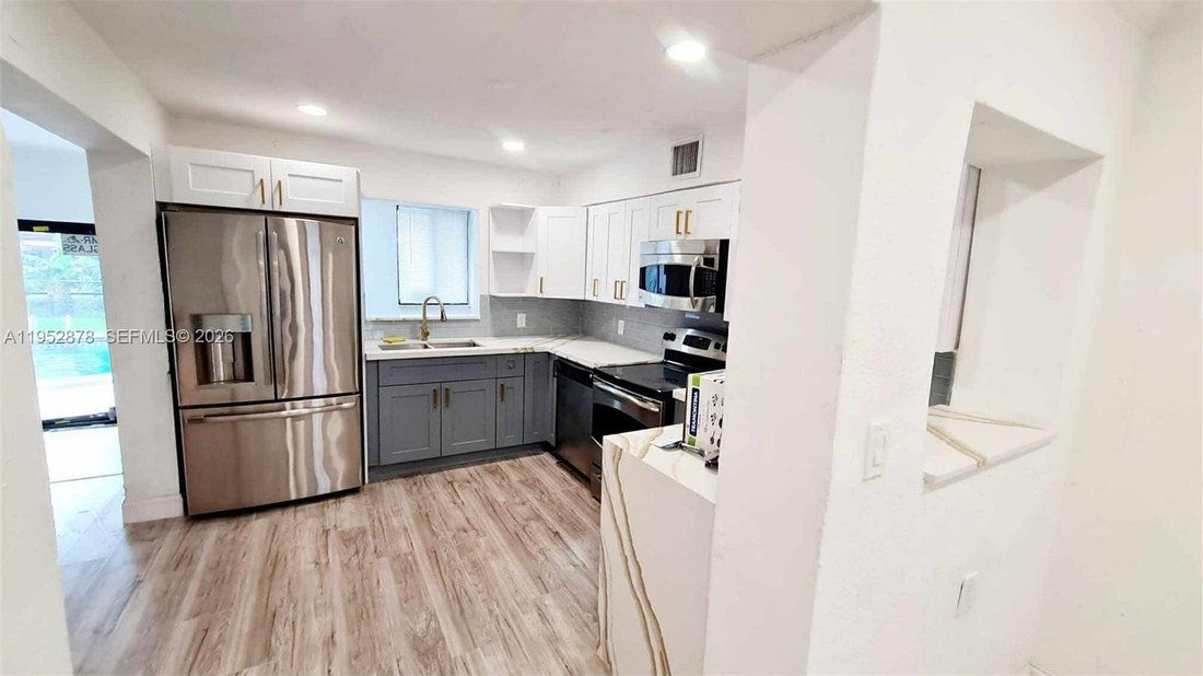House in Miami, Florida, United States 5 - 17206183