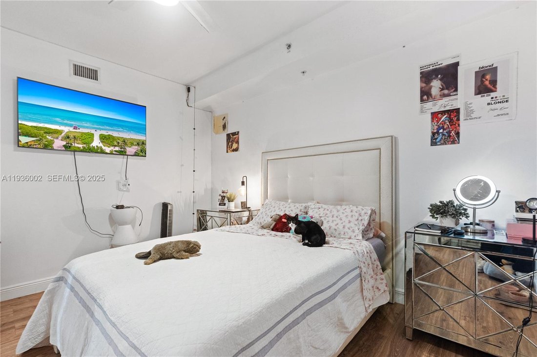 Condo in Miami Beach, Florida, United States 4 - 17205317