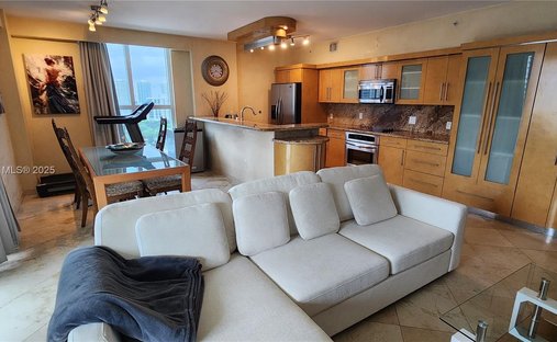 Condo in Sunny Isles Beach, Florida, United States 1
