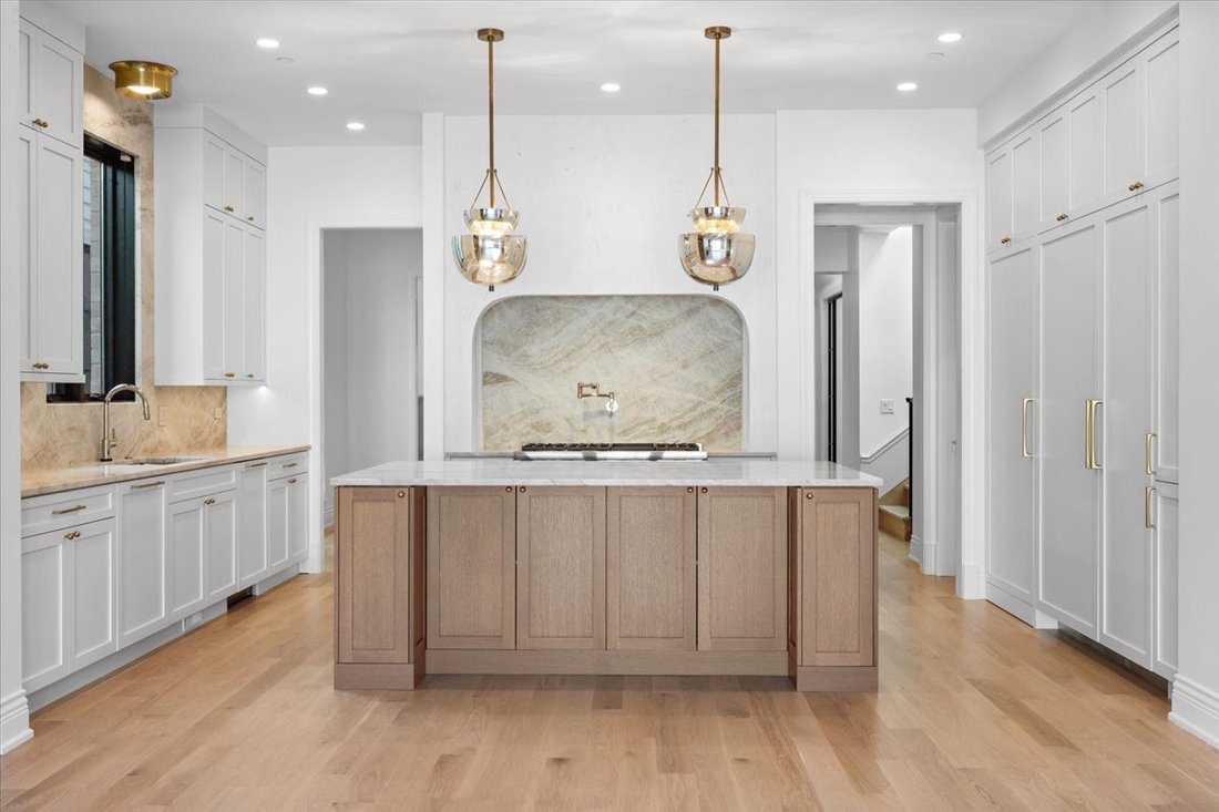 House in Chicago, Illinois, United States 2 - 17204552