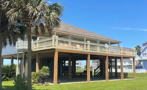 House in Bolivar Peninsula, Texas, United States 1