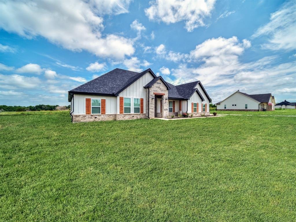 House in Celeste, Texas, United States 2 - 17214734
