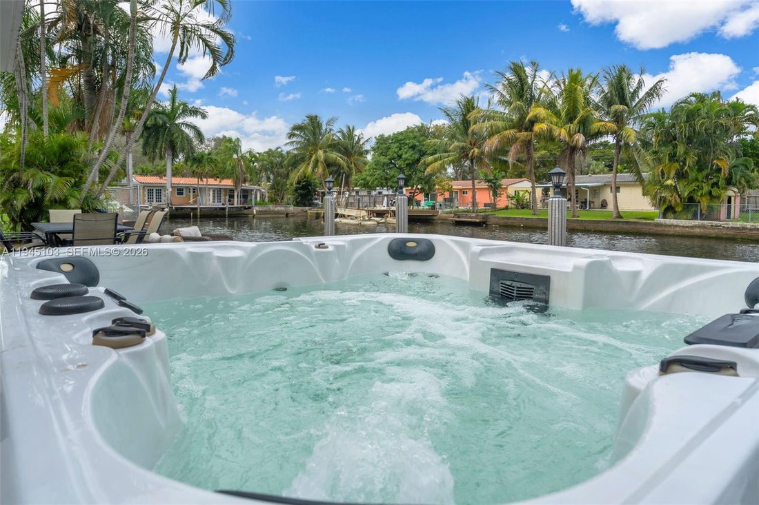 House in Hollywood, Florida, United States 5 - 17203821