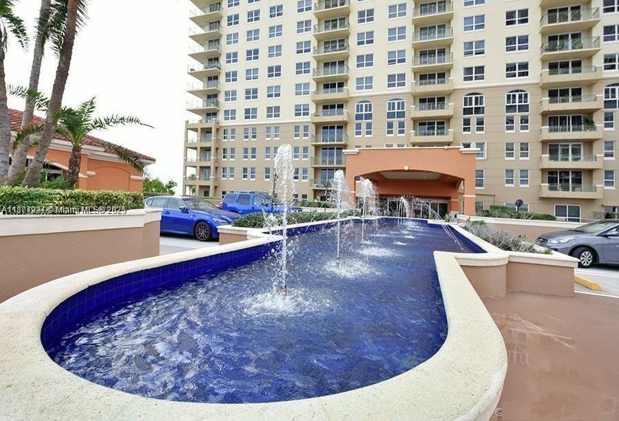 Condo in Hallandale Beach, Florida, United States 2 - 17205118