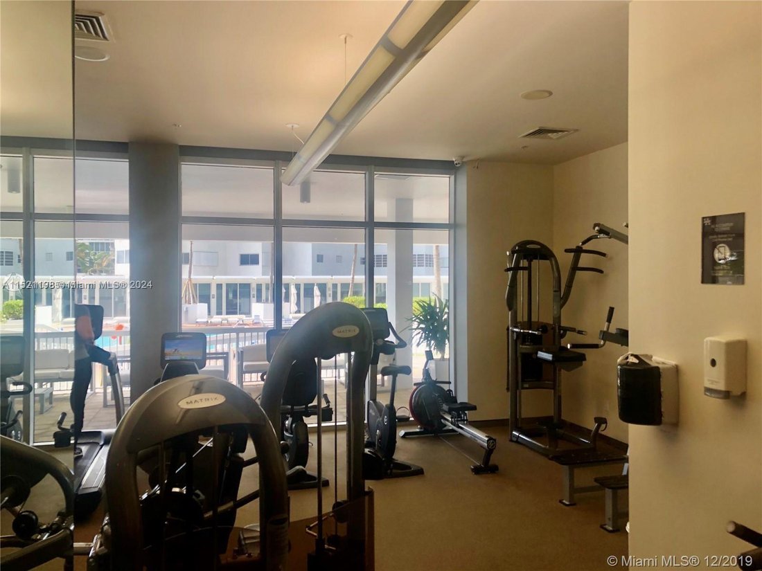 Condo in Bal Harbour, Florida, United States 5 - 17202493