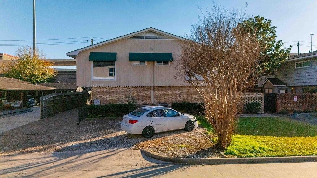 Houston, Texas, United States 1 - 17208854