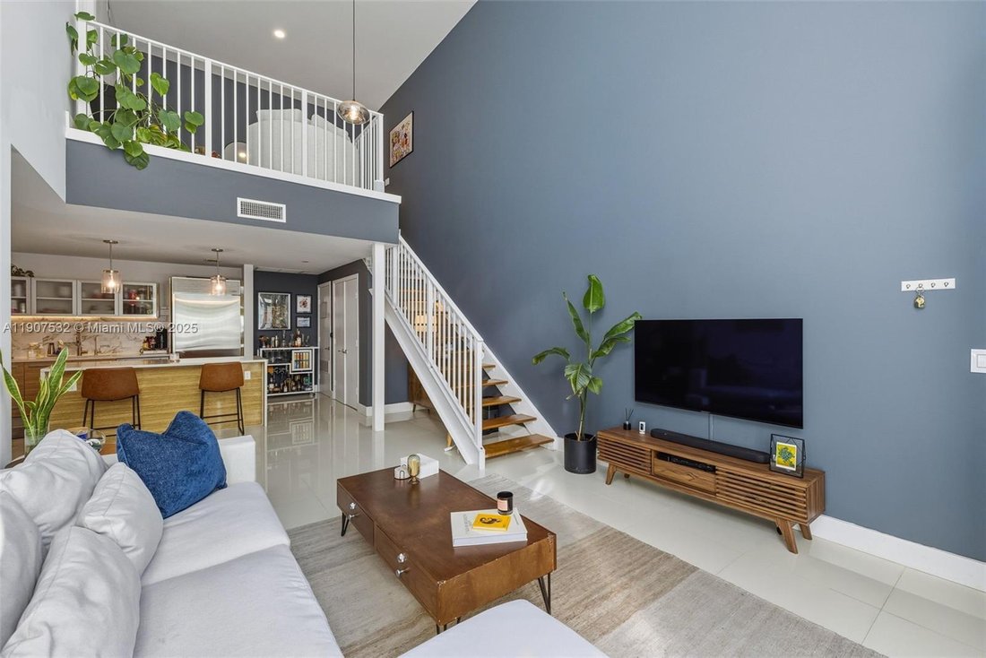Condo in Miami, Florida, United States 4 - 17202210