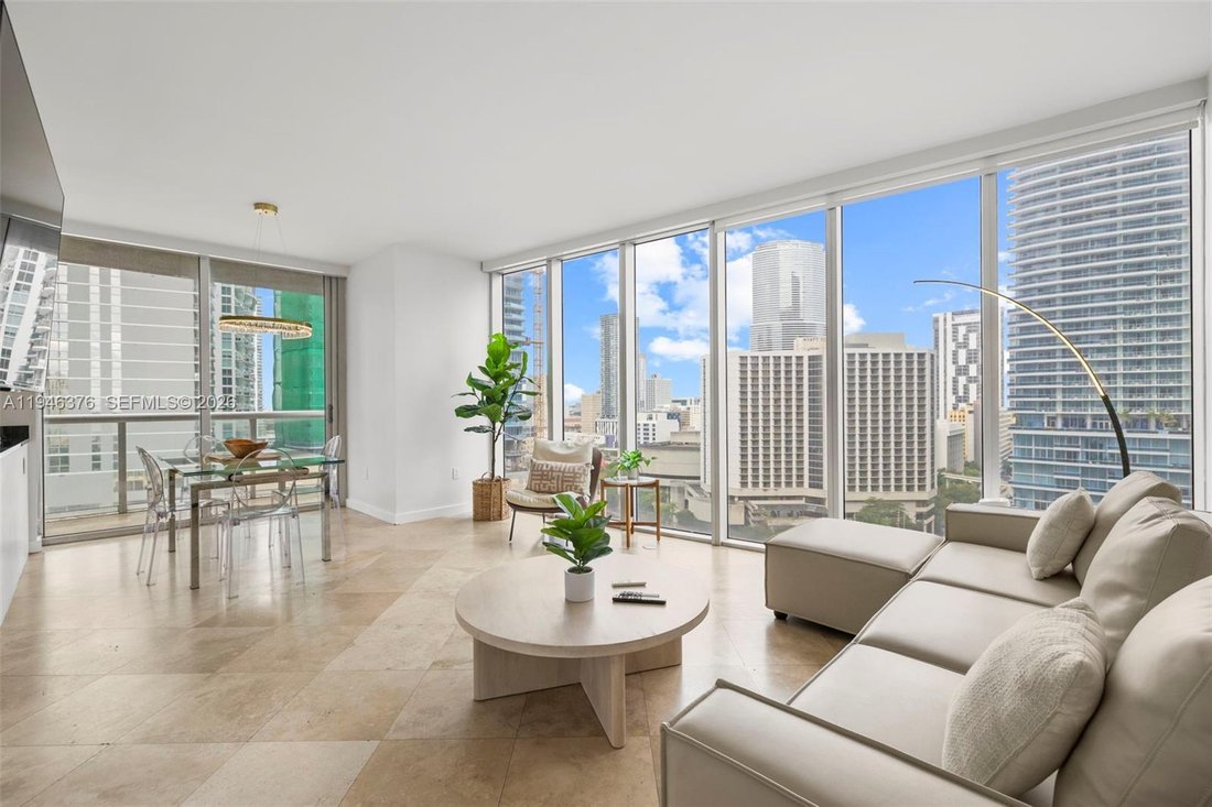 Condo in Miami, Florida, United States 2 - 17202361