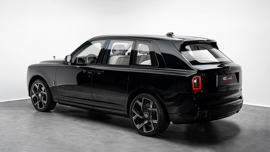 Suv in Dubai, Dubai, United Arab Emirates 2 - 17224389
