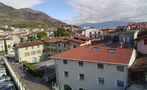 Penthouse en Salò, Lombardía, Italia 1